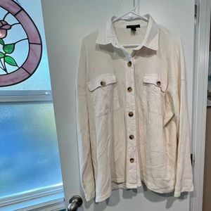 *NWOT* Forever 21 cream button up shacket